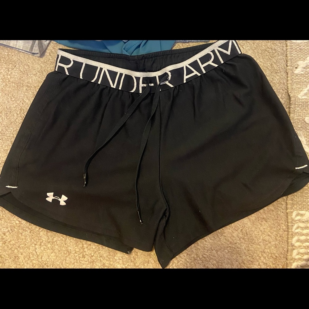 Under Armour Black Athletic Shorts! size XS